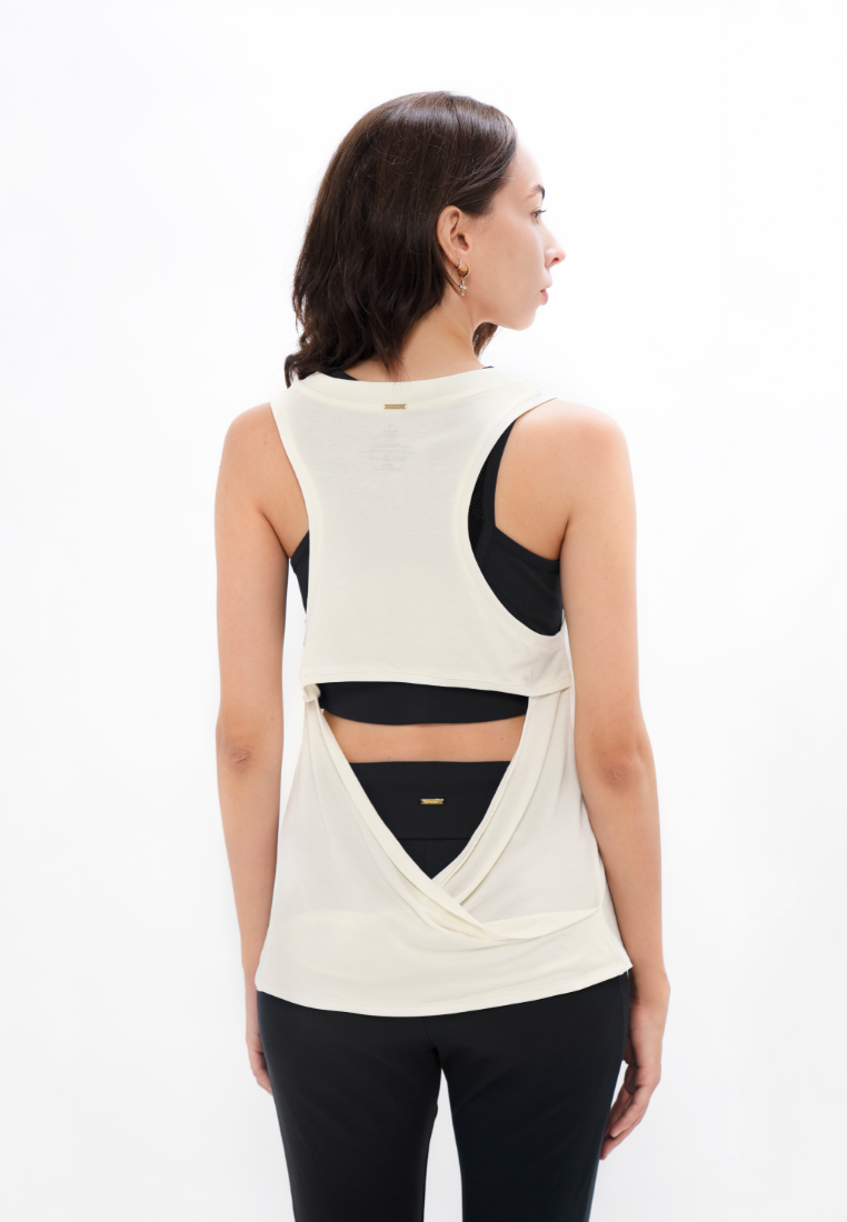 Brussels - Sports Tank Top - Powder at Kamakhyaa by 1 People. This item is Elastane, Made from Natural Materials, PYRATEX, Seacell, Seaweed Fibre, Tank Tops, Tencel, Tops, White