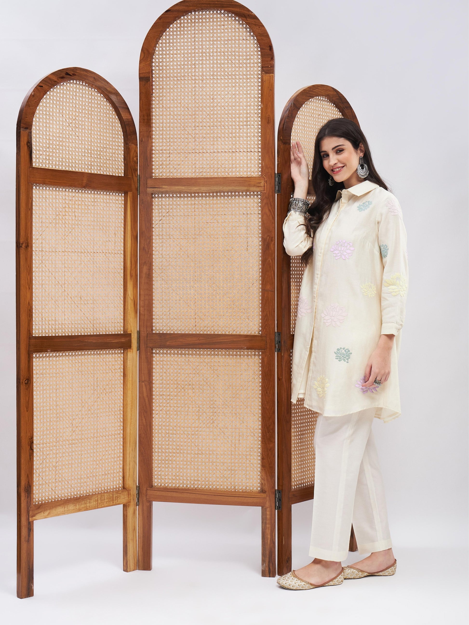 Off-White Resham Embroidered Kurta Set at Kamakhyaa by RoohbyRidhimaa. This item is Cotton Mulmul, Kurta Sets, Off-white, Office Wear, Relaxed Fit, Resham Embroidered, Silk Chanderi, Toxin free