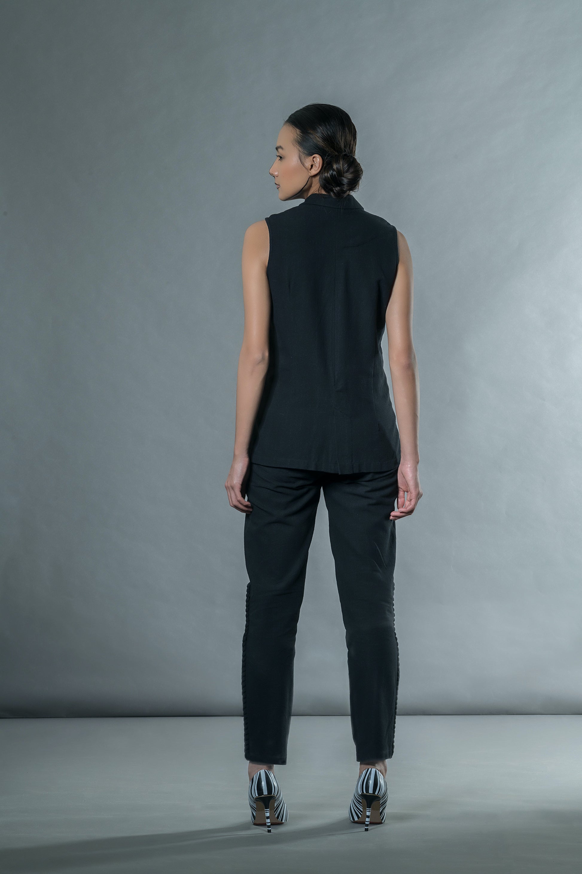 Black Sleeveless Blazer at Kamakhyaa by Anushé Pirani. This item is Black, Blazers, Handwoven Jute Cotton, July Sale, July Sale 2023, Natural, Office Wear, Relaxed Fit, sale anushe pirani, Solids, The Line Tales, Womenswear