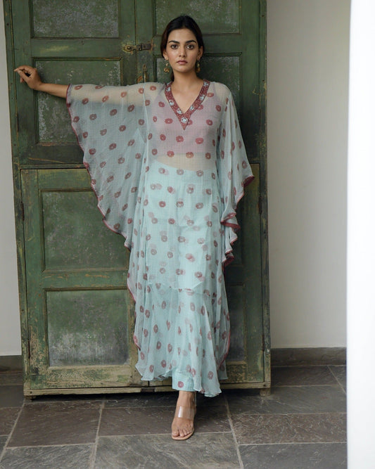 Green Kaftaan Set at Kamakhyaa by Taro. This item is Best Selling, Chiffon, Co-ord Sets, Evening Wear, FB ADS JUNE, Green, July Sale, July Sale 2023, Kaftan Set, Natural, party, Party Wear Co-ords, Prints, Regular Fit, Vacation Co-ords, Wildflower Taro, Womenswear