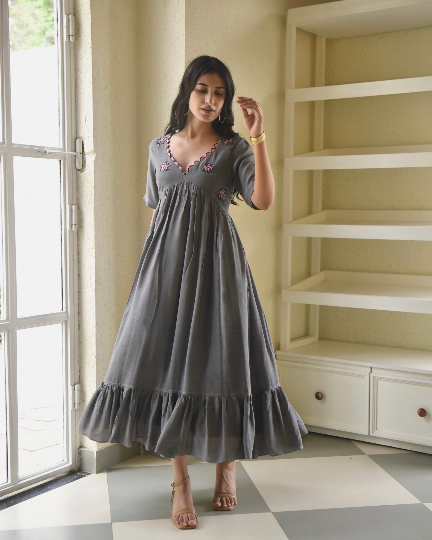 Grey Midi Dress at Kamakhyaa by Taro. This item is Bangalore Silk, Dusk To Dawn, Embroidered, Evening Wear, Grey, July Sale, July Sale 2023, Midi Dresses, Natural, Regular Fit, Silk, Tiered Dresses, Womenswear