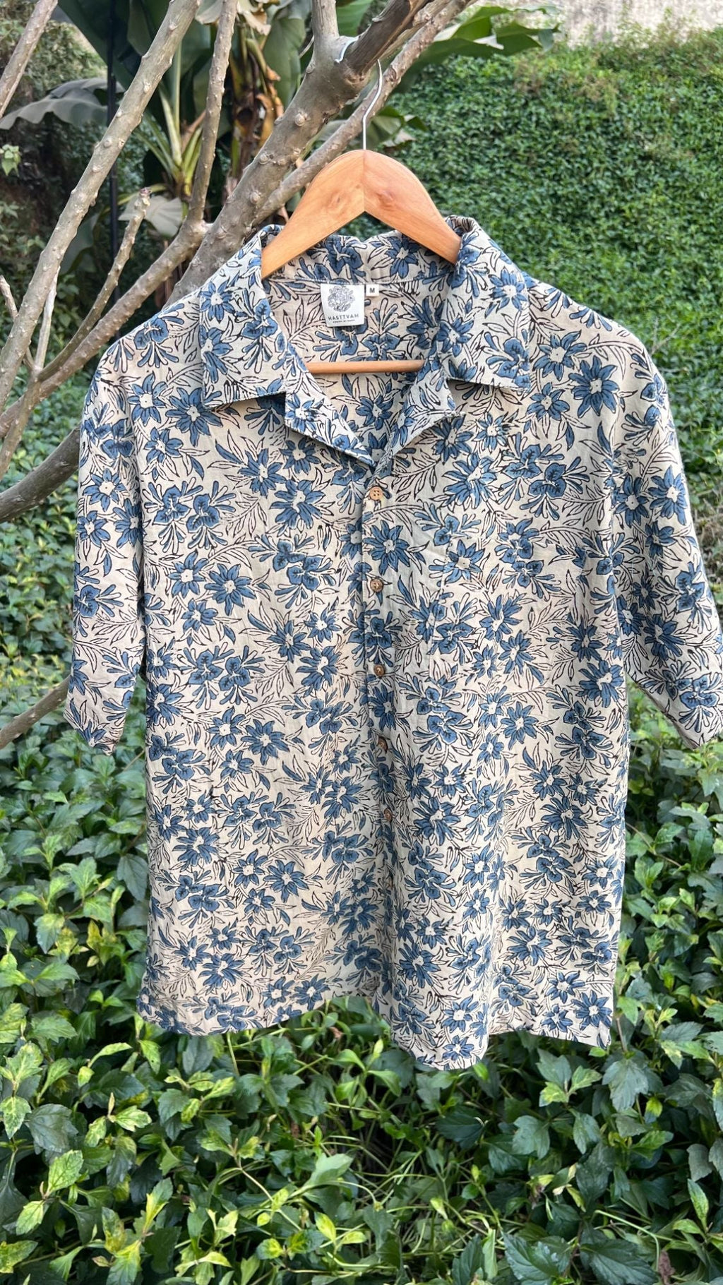Ajrakh Printed Cotton Shirt at Kamakhyaa by Hasttvam. This item is Casual Wear, Cotton, Floral, Natural dyes, Relaxed Fit, Respondible production and Vegan, White