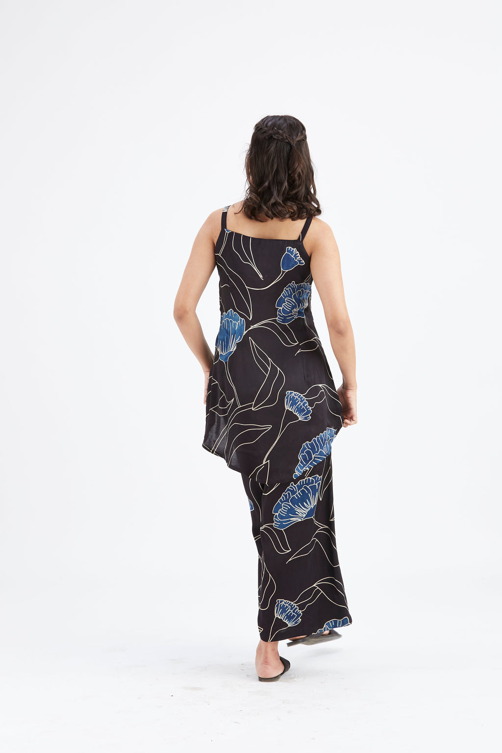 Alina Black Floral Printed Cotton Co-ord set at Kamakhyaa by Hasttvam. This item is Black, Cotton, Ete by Hasttvam, Floral Prints, Fusion Wear, Hand Printed, Womenswear