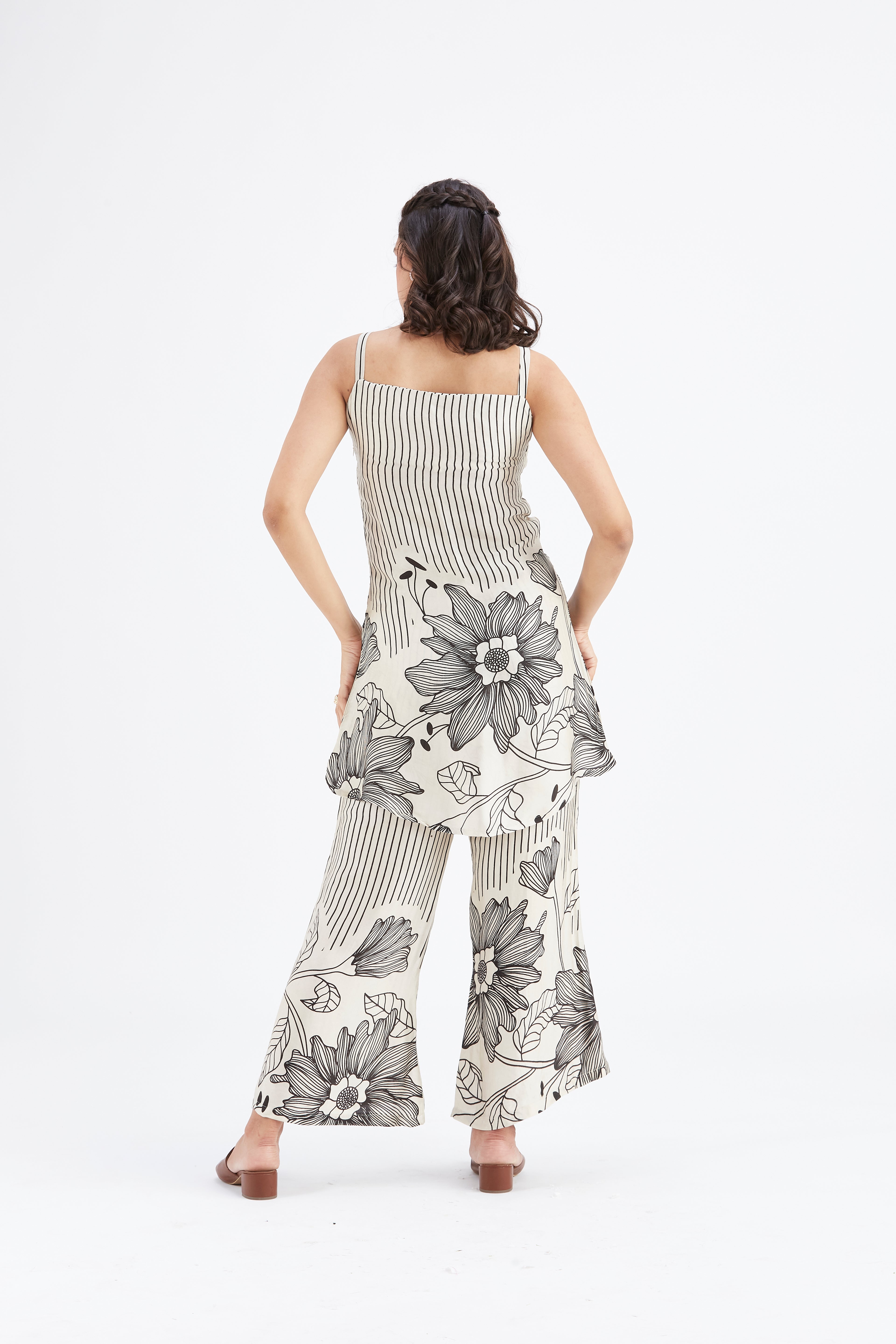 Alina White Floral Printed Cotton Co-ord set at Kamakhyaa by Hasttvam. This item is Cotton, Ete by Hasttvam, Floral Prints, Fusion Wear, Hand Printed, White, Womenswear