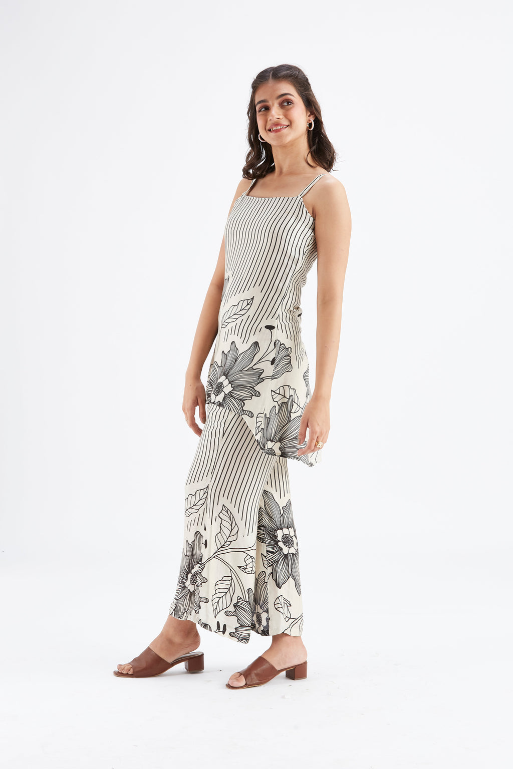 Alina White Floral Printed Cotton Co-ord set at Kamakhyaa by Hasttvam. This item is Cotton, Ete by Hasttvam, Floral Prints, Fusion Wear, Hand Printed, White, Womenswear