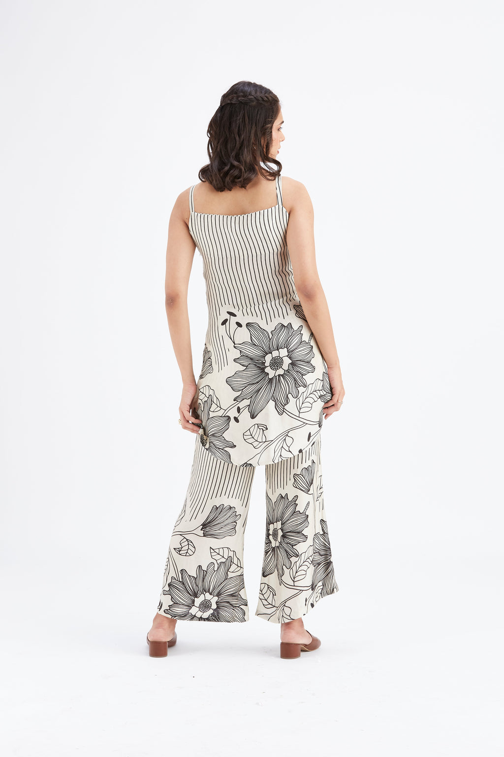 Alina White Floral Printed Cotton Co-ord set at Kamakhyaa by Hasttvam. This item is Cotton, Ete by Hasttvam, Floral Prints, Fusion Wear, Hand Printed, White, Womenswear