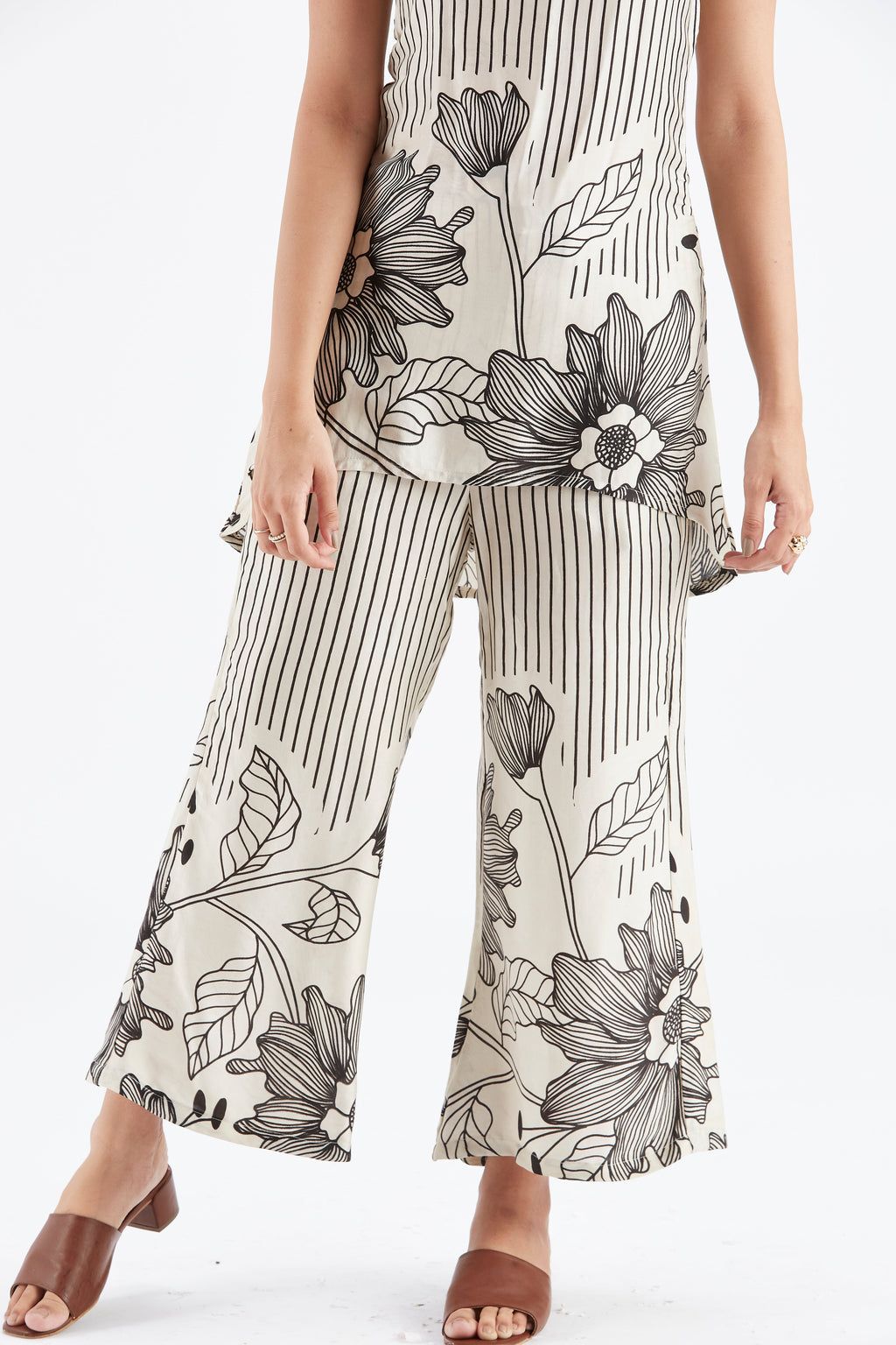 Alina White Floral Printed Cotton Co-ord set at Kamakhyaa by Hasttvam. This item is Cotton, Ete by Hasttvam, Floral Prints, Fusion Wear, Hand Printed, White, Womenswear