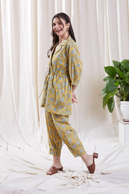 Aria Yellow Co-ord set at Kamakhyaa by Hasttvam. This item is Co-ord set, Festive wear, Floral Kurta set, Relaxed Fit