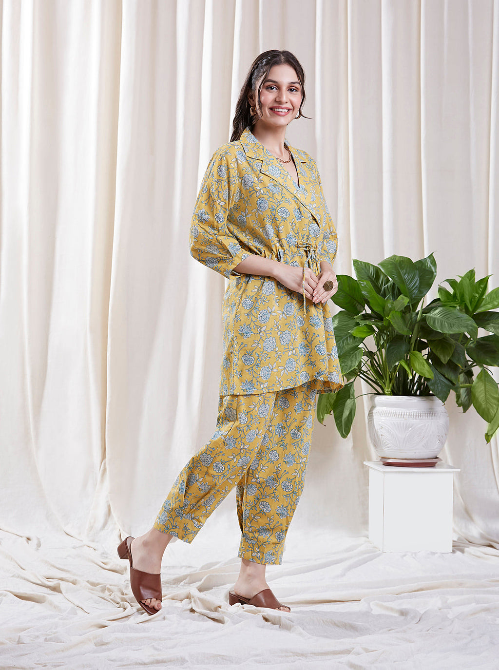 Aria Yellow Co-ord set at Kamakhyaa by Hasttvam. This item is Co-ord set, Festive wear, Floral Kurta set, Relaxed Fit