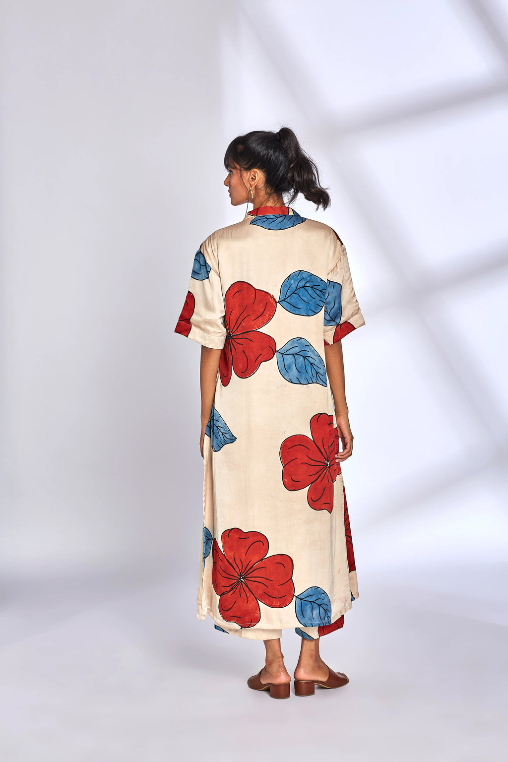 Beige Printed Kurta at Kamakhyaa by Hasttvam. This item is Festive Wear, Floral, ModalFloralFusionWhiteHandmade by artisans, Natural dyes, Relaxed Fit, Respondible production and Vegan