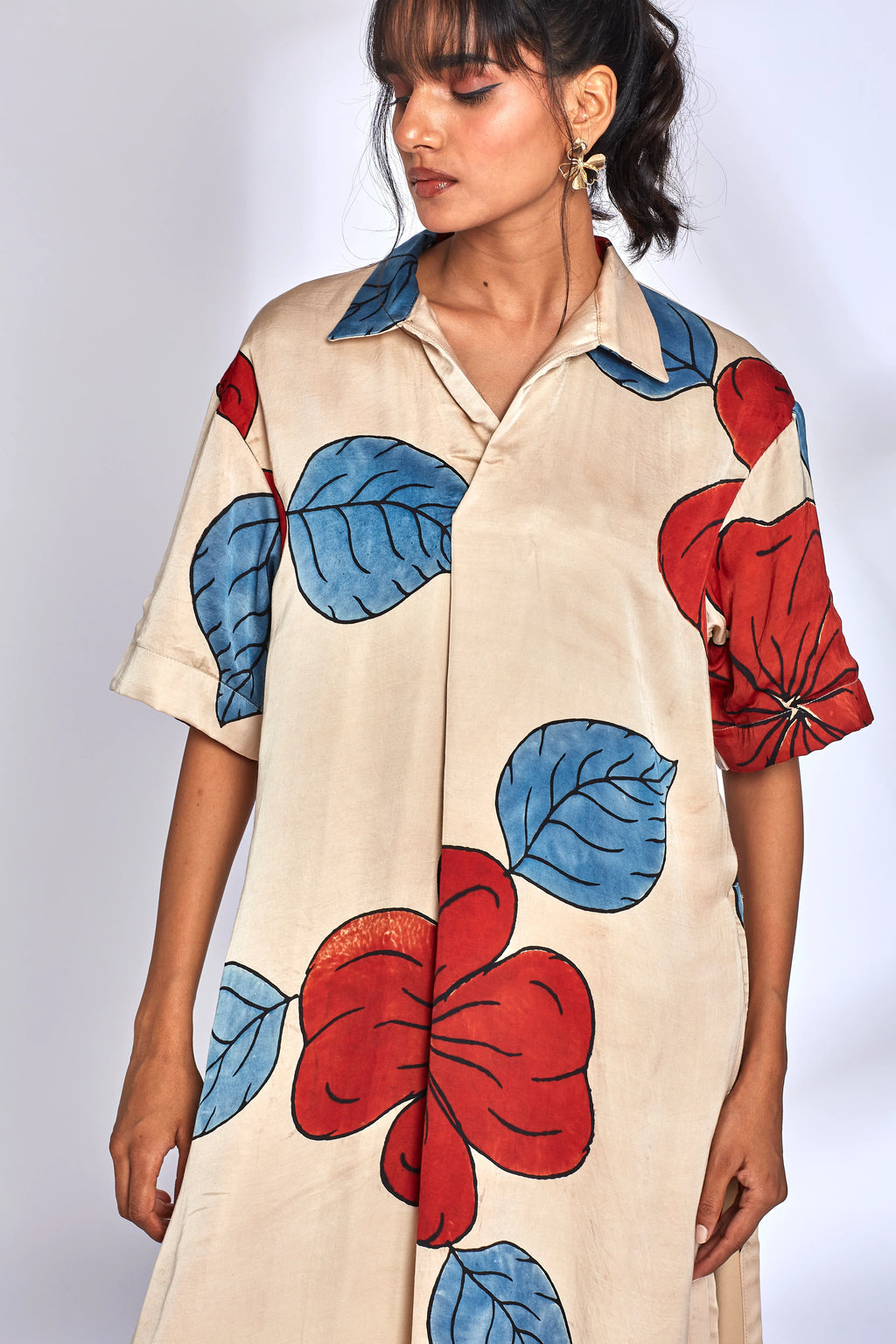 Beige Printed Kurta at Kamakhyaa by Hasttvam. This item is Festive Wear, Floral, ModalFloralFusionWhiteHandmade by artisans, Natural dyes, Relaxed Fit, Respondible production and Vegan