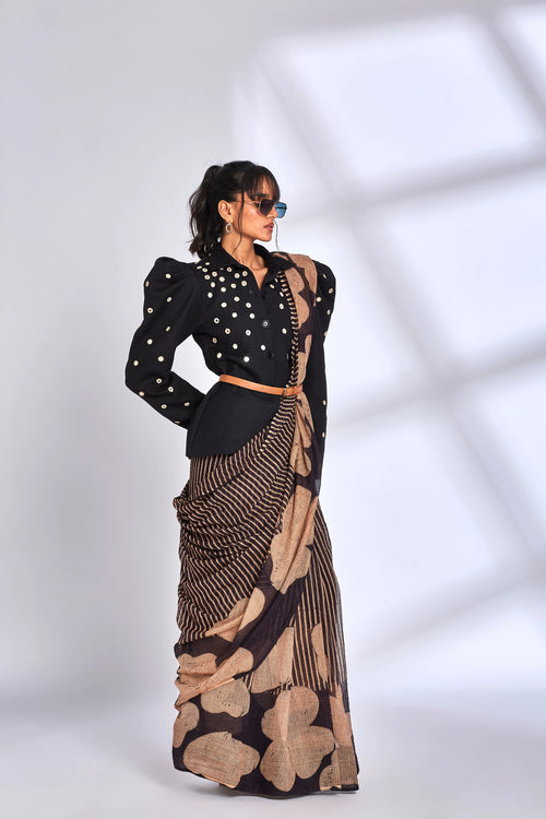 Black Kota Doria Saree at Kamakhyaa by Hasttvam. This item is Black, Festive Wear, Floral, Kota Doria, Natural dyes, Relaxed Fit, Respondible production and Vegan
