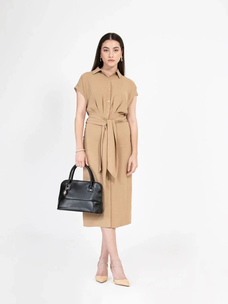 Black Office Wear Shoulder Bag at Kamakhyaa by Green Hermitage. This item is Black, Cactus Leather, Free Size, Hemp, Lyocell, Office Wear, Recycled, Shoulder Bags, Solids