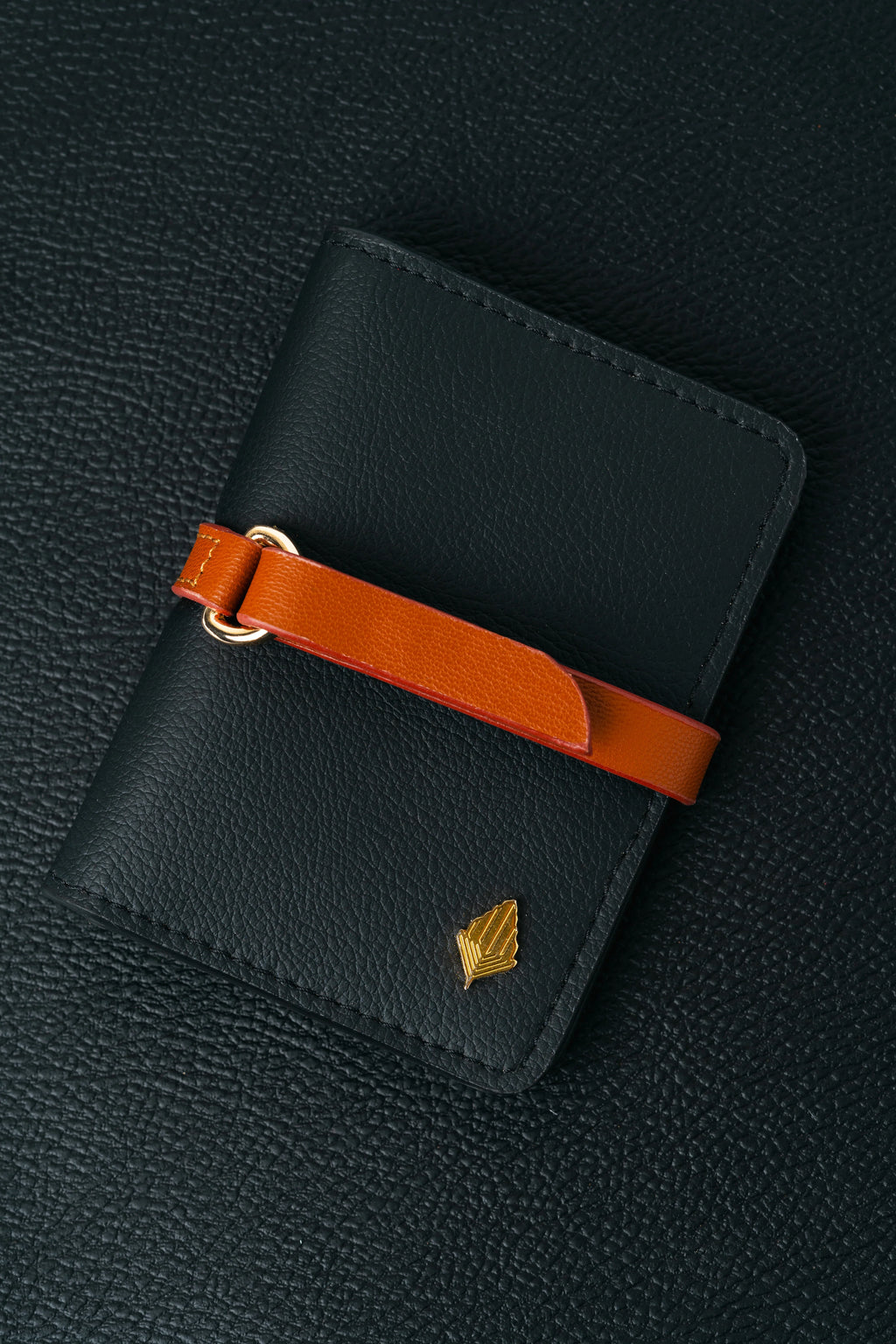 Black Solid Cardholder at Kamakhyaa by Green Hermitage. This item is Black, Cactus Leather, Cardholders, Free Size, Hemp, Lyocell, Office Wear, Recycled, Solids
