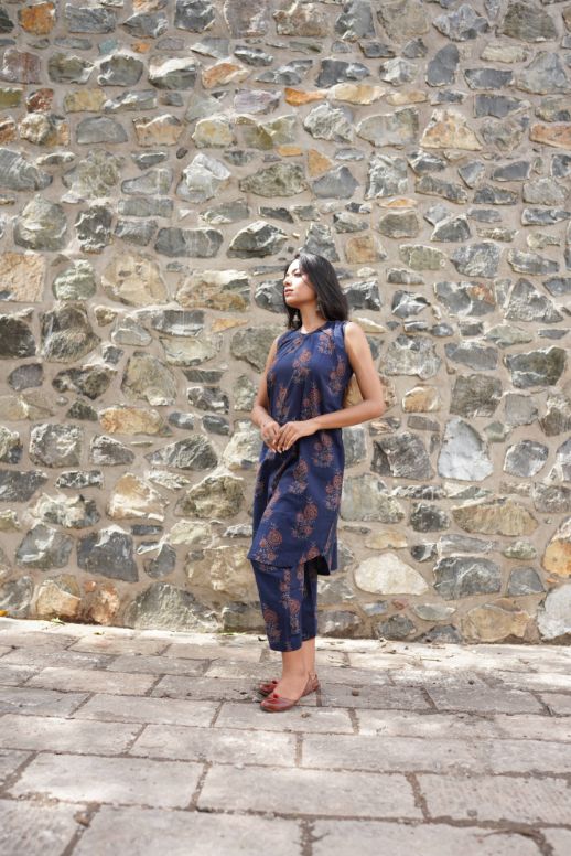 Blue Floral Kurta Set at Kamakhyaa by Hasttvam. This item is CottonFloralFusionBlueHandmade by artisans, Natural dyes, Relaxed Fit, Respondible production and Vegan