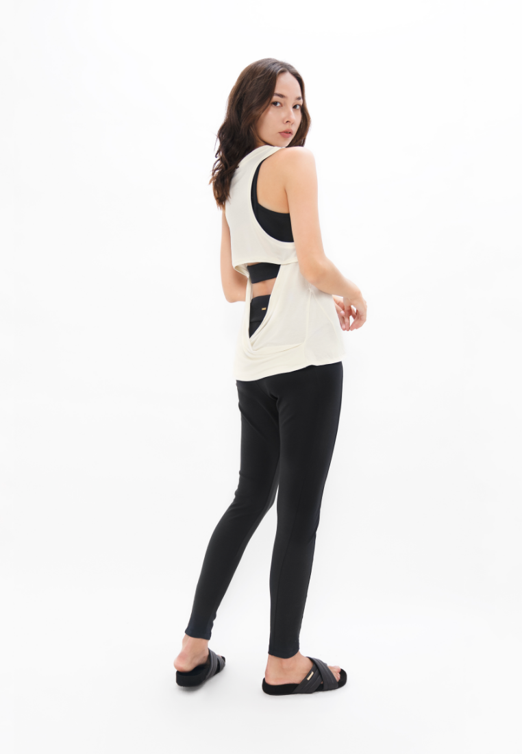 Brussels - Sports Tank Top - Powder at Kamakhyaa by 1 People. This item is Elastane, Made from Natural Materials, PYRATEX, Seacell, Seaweed Fibre, Tank Tops, Tencel, Tops, White