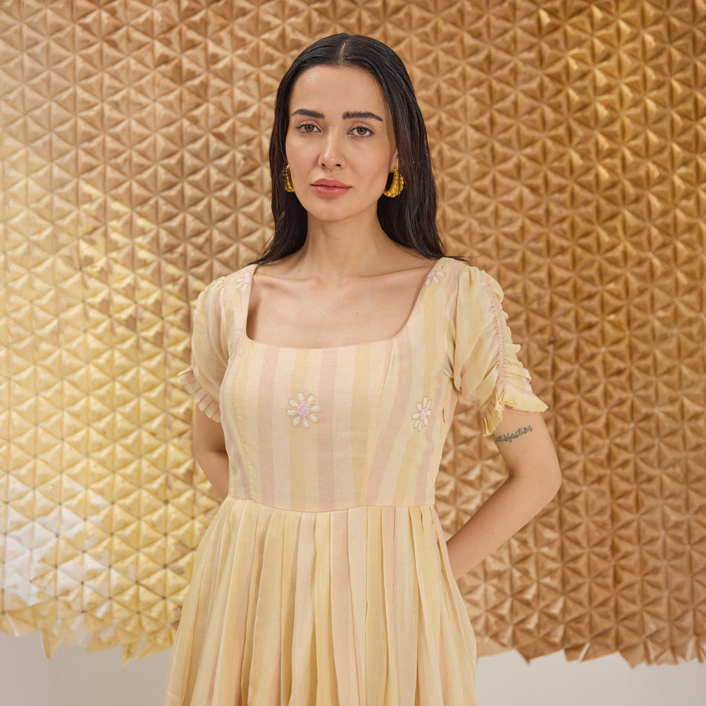 Daisy Breeze at Kamakhyaa by The Loom Art. This item is Fluer De Code by The Loom Art, French Knots, Handwoven Cotton Silk, Pink