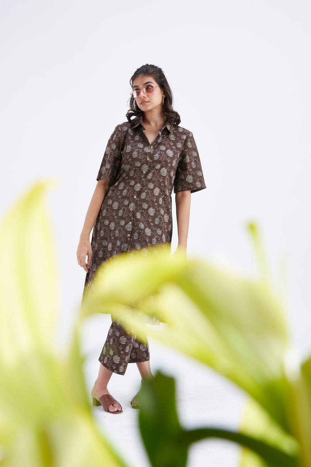 Easha Brown Floral Printed Cotton kurta set at Kamakhyaa by Hasttvam. This item is Brown, Cotton, Ete by Hasttvam, Floral Prints, Fusion Wear, Hand Printed, Womenswear