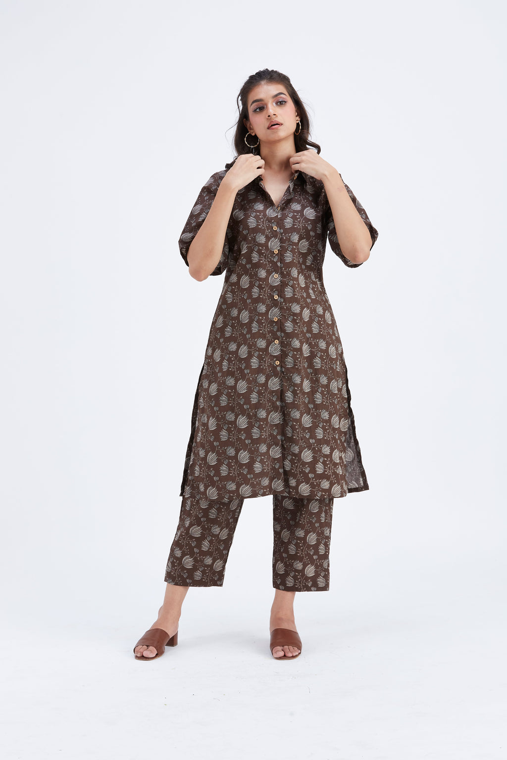Easha Brown Floral Printed Cotton kurta set at Kamakhyaa by Hasttvam. This item is Brown, Cotton, Ete by Hasttvam, Floral Prints, Fusion Wear, Hand Printed, Womenswear