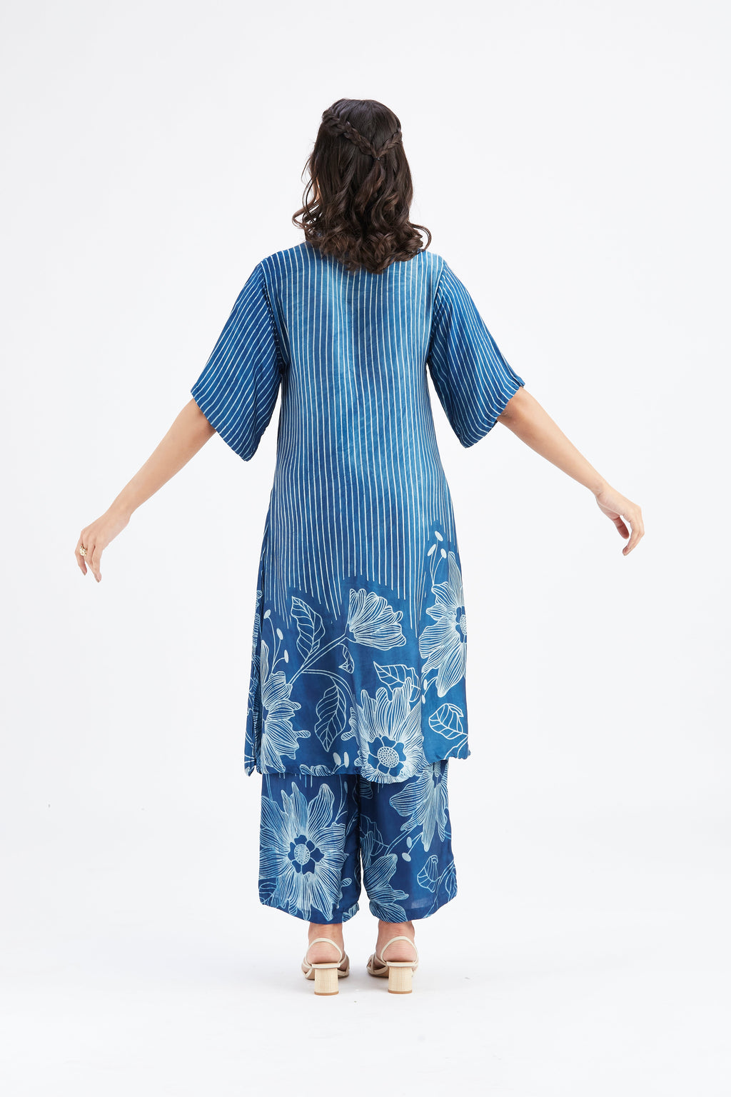 Easha Indigo Floral Printed Modal kurta set at Kamakhyaa by Hasttvam. This item is Ete by Hasttvam, Floral Prints, Fusion Wear, Hand Printed, Indigo, Modal, Womenswear