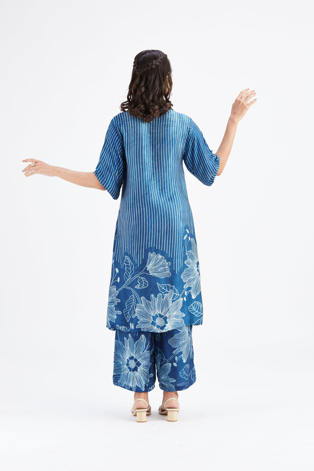 Easha Indigo Floral Printed Modal kurta set at Kamakhyaa by Hasttvam. This item is Ete by Hasttvam, Floral Prints, Fusion Wear, Hand Printed, Indigo, Modal, Womenswear