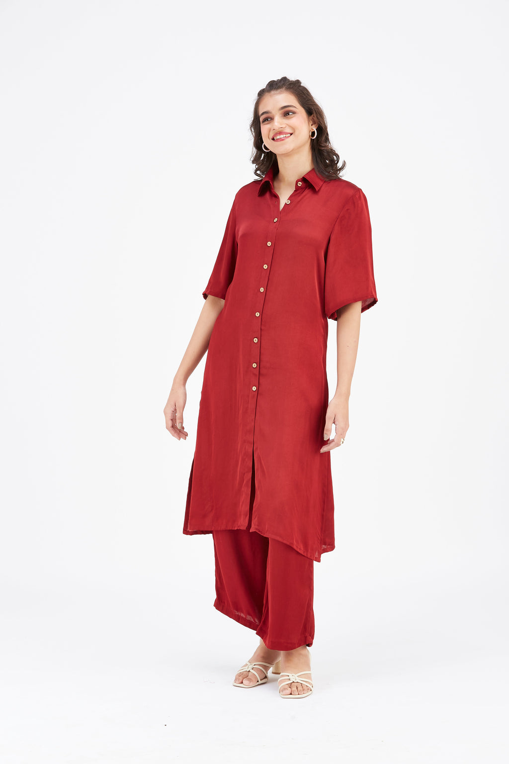 Easha Red Modal kurta set at Kamakhyaa by Hasttvam. This item is Ete by Hasttvam, Floral Prints, Fusion Wear, Hand Printed, Modal, Red, Womenswear