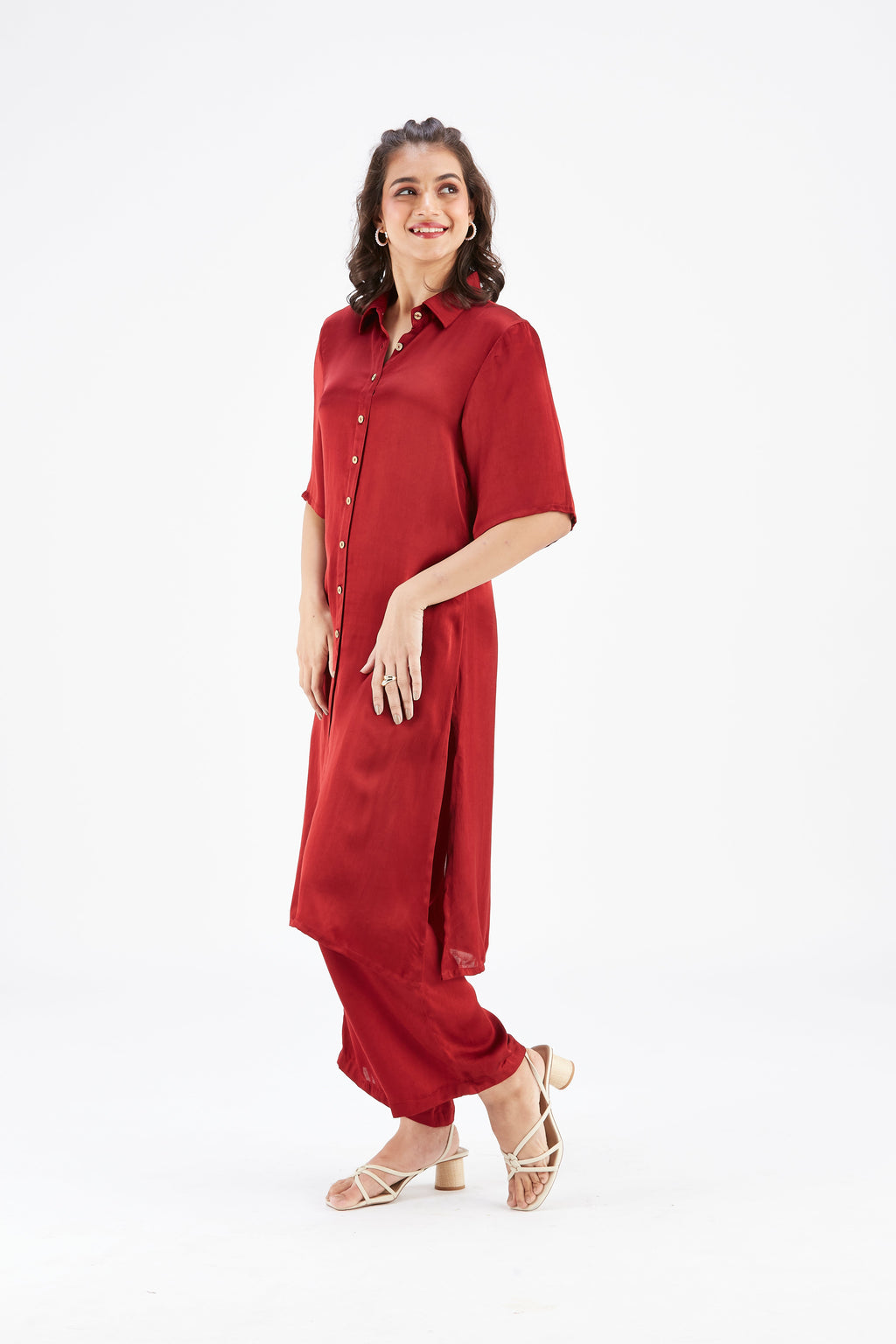 Easha Red Modal kurta set at Kamakhyaa by Hasttvam. This item is Ete by Hasttvam, Floral Prints, Fusion Wear, Hand Printed, Modal, Red, Womenswear