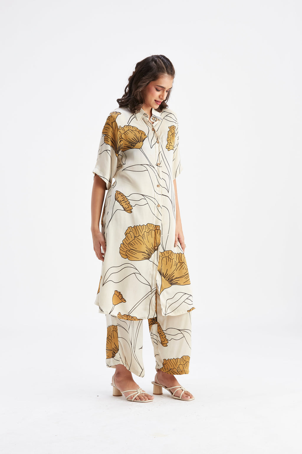 Easha White Floral Printed Modal kurta set at Kamakhyaa by Hasttvam. This item is Ete by Hasttvam, Floral Prints, Fusion Wear, Hand Printed, Modal, White, Womenswear