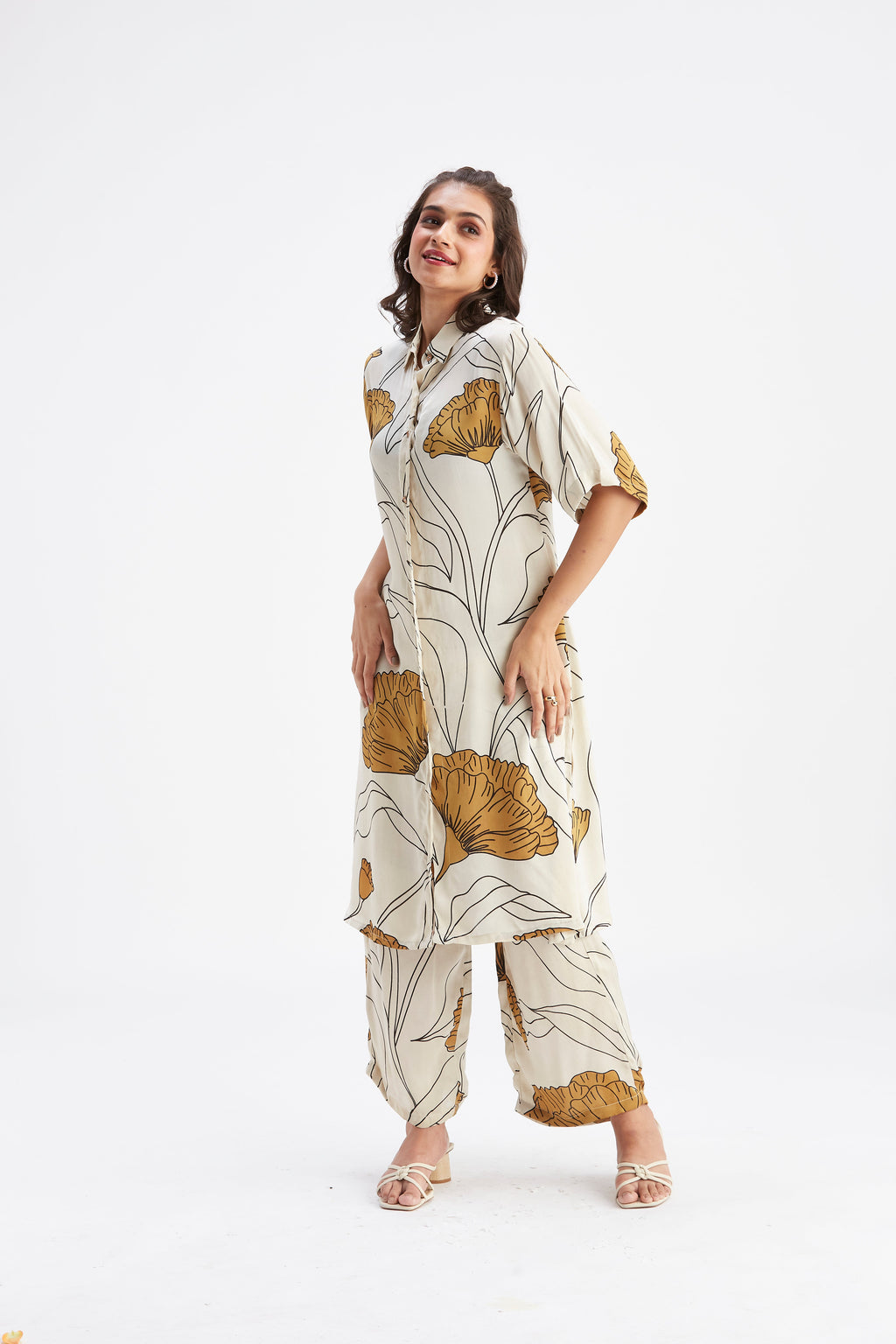 Easha White Floral Printed Modal kurta set at Kamakhyaa by Hasttvam. This item is Ete by Hasttvam, Floral Prints, Fusion Wear, Hand Printed, Modal, White, Womenswear