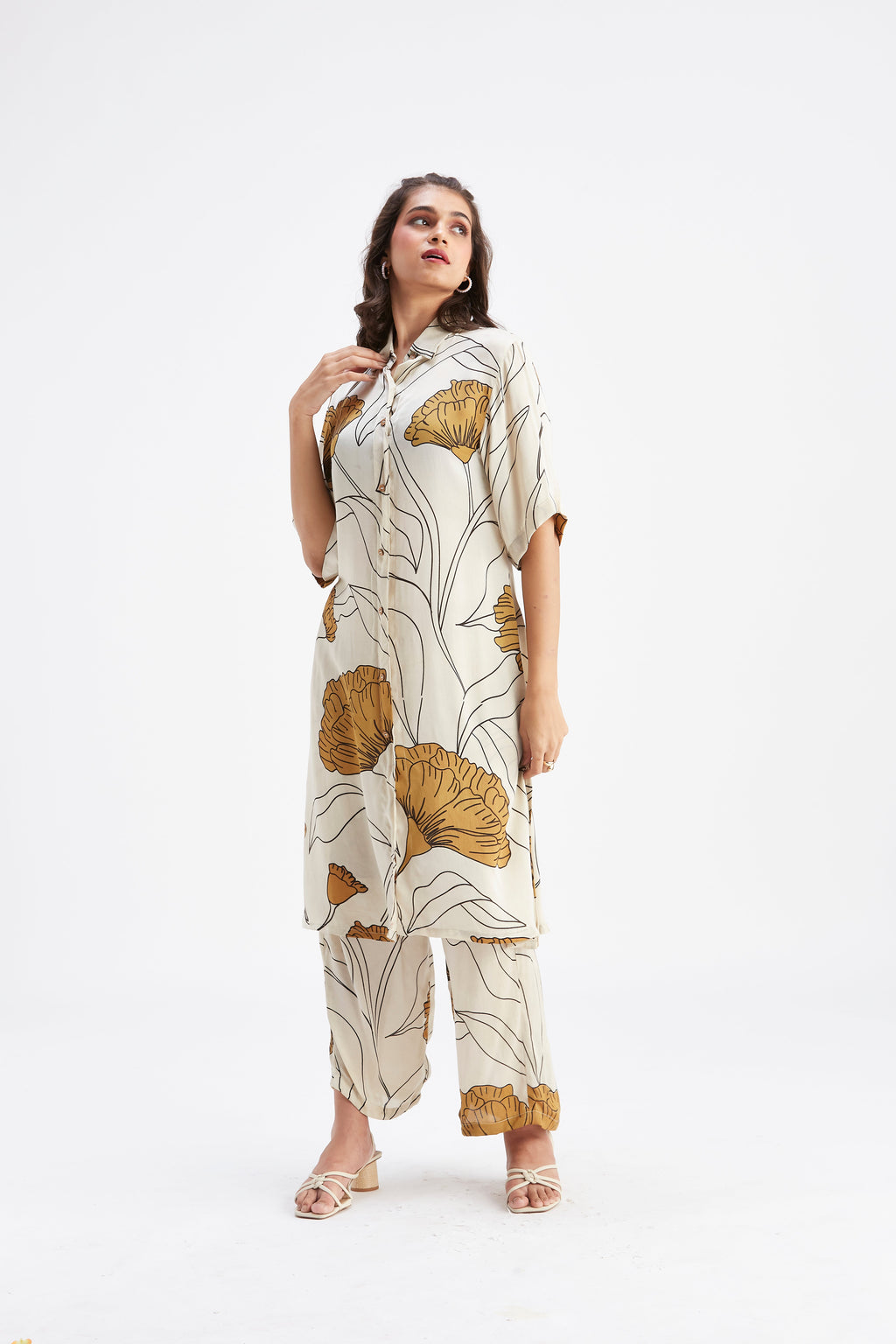 Easha White Floral Printed Modal kurta set at Kamakhyaa by Hasttvam. This item is Ete by Hasttvam, Floral Prints, Fusion Wear, Hand Printed, Modal, White, Womenswear