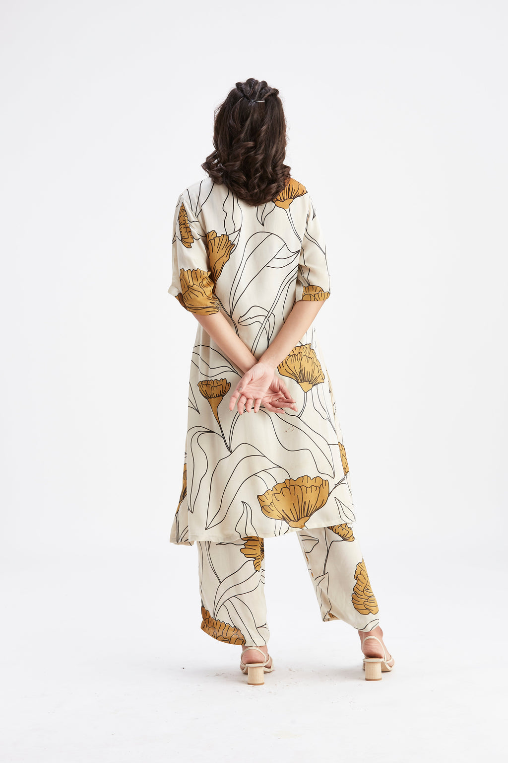 Easha White Floral Printed Modal kurta set at Kamakhyaa by Hasttvam. This item is Ete by Hasttvam, Floral Prints, Fusion Wear, Hand Printed, Modal, White, Womenswear