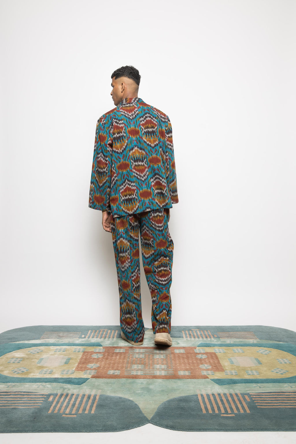 Easy Breezy Kaftan at kamakhyaa.com by Anushé Pirani. This item is 100% Cotton, Beach Wear, Brunch Wear, Casual Wear, Console Collection List, Cotton, Fresh Ink by Anushe Pirani, Handwoven cotton, Ikat Prints, Menswear, Regular Fit, Turquoise, Vacation Wear
