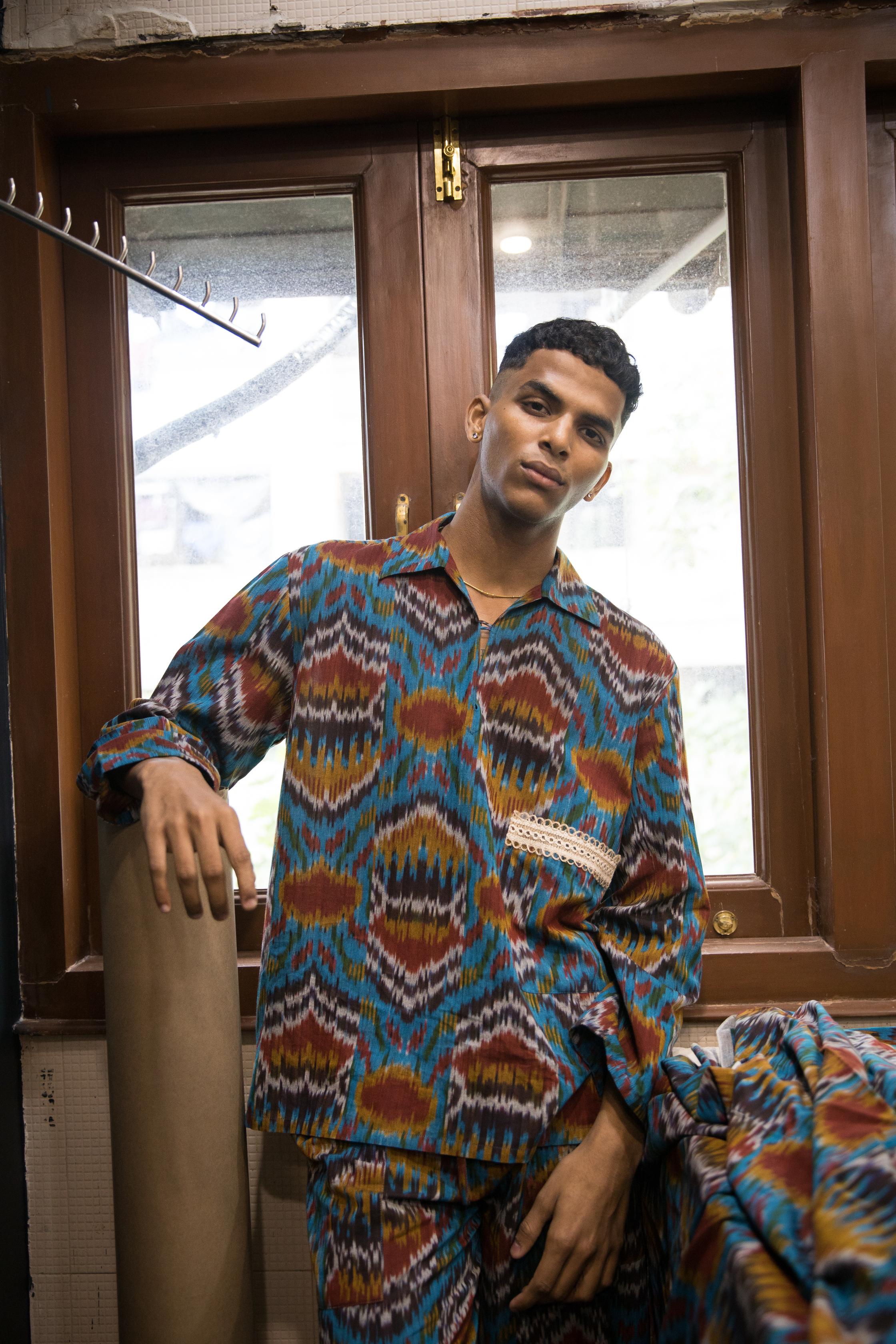 Easy Breezy Kaftan at kamakhyaa.com by Anushé Pirani. This item is 100% Cotton, Beach Wear, Brunch Wear, Casual Wear, Console Collection List, Cotton, Fresh Ink by Anushe Pirani, Handwoven cotton, Ikat Prints, Menswear, Regular Fit, Turquoise, Vacation Wear
