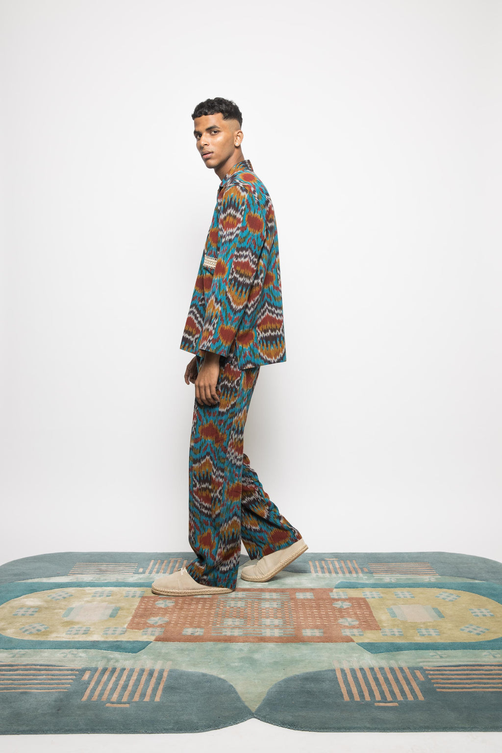 Easy Breezy Kaftan at kamakhyaa.com by Anushé Pirani. This item is 100% Cotton, Beach Wear, Brunch Wear, Casual Wear, Console Collection List, Cotton, Fresh Ink by Anushe Pirani, Handwoven cotton, Ikat Prints, Menswear, Regular Fit, Turquoise, Vacation Wear