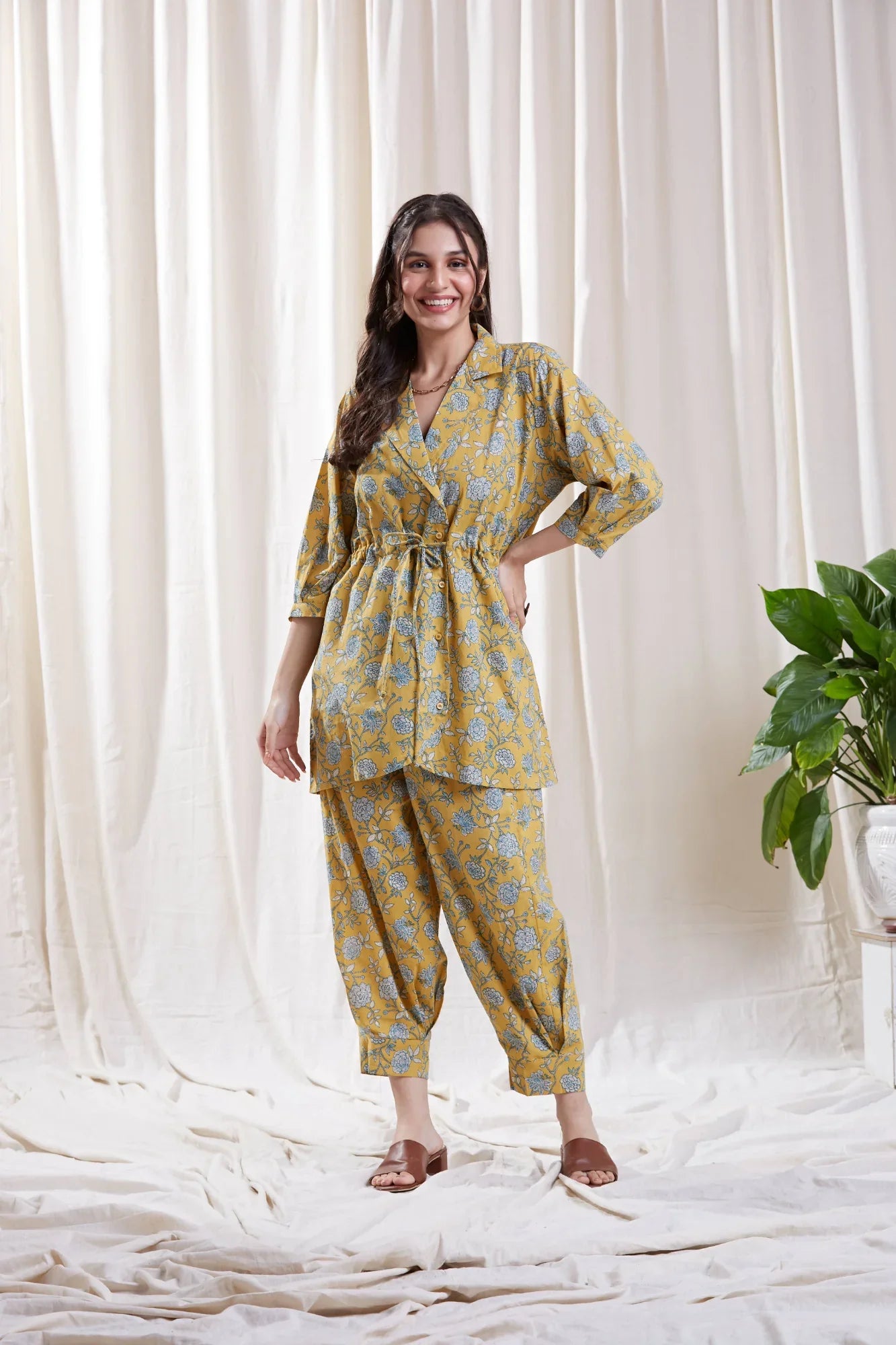 Floral Print Yellow Co-ord Set at Kamakhyaa by Hasttvam. This item is Cotton, Floral, Fusion Wear, Natural dyes, Relaxed Fit, Respondible production and Vegan, Yellow