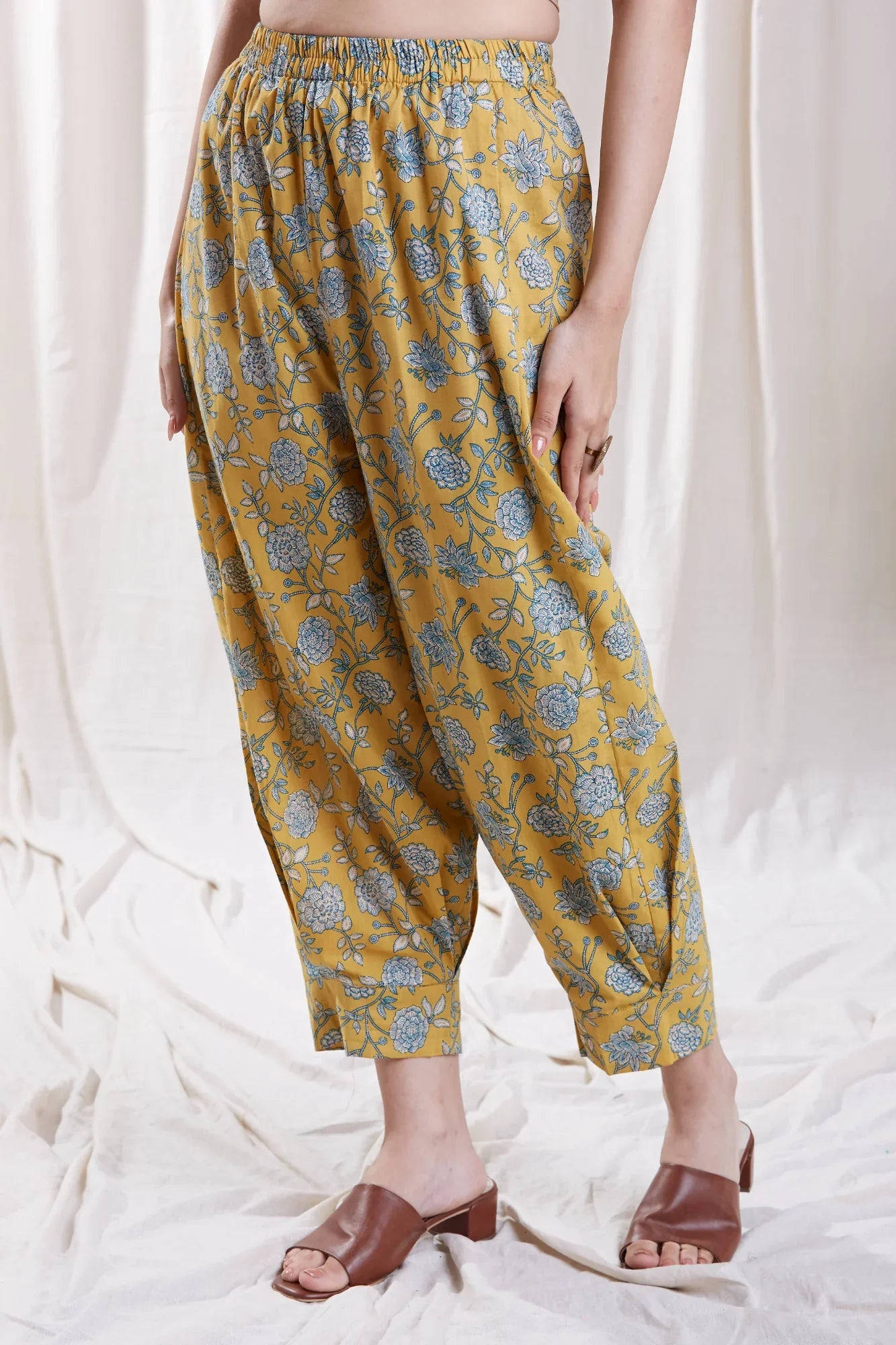 Floral Print Yellow Co-ord Set at Kamakhyaa by Hasttvam. This item is Cotton, Floral, Fusion Wear, Natural dyes, Relaxed Fit, Respondible production and Vegan, Yellow