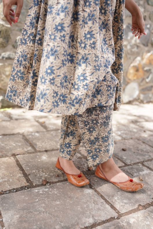 Floral Printed Kurta with pants at Kamakhyaa by Hasttvam. This item is Cotton, Floral, Fusion Wear, Handmade by Artisans, Natural dyes, Relaxed Fit, Respondible production and Vegan, White