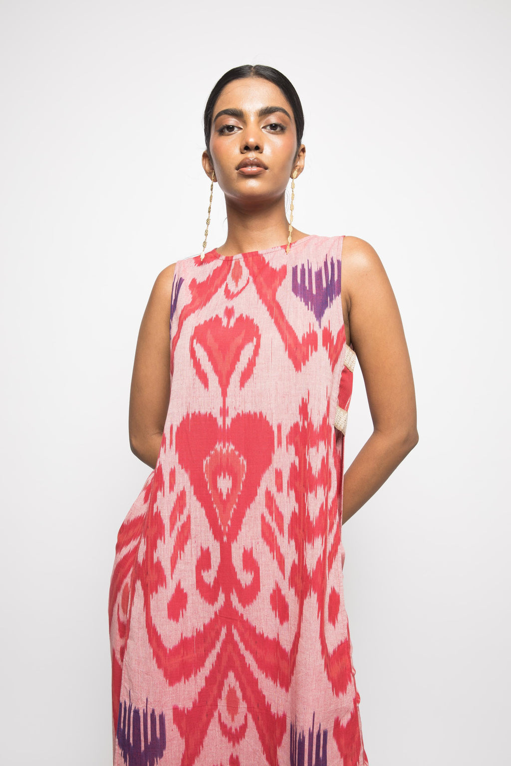 Free Flow Tunic at kamakhyaa.com by Anushé Pirani. This item is 100% Cotton, Beach Wear, Blush Pink, Brunch Wear, Console Collection List, Cotton, Fresh Ink by Anushe Pirani, Handwoven cotton, Ikat Prints, Pink, Regular Fit, Resort Wear, Vacation Wear