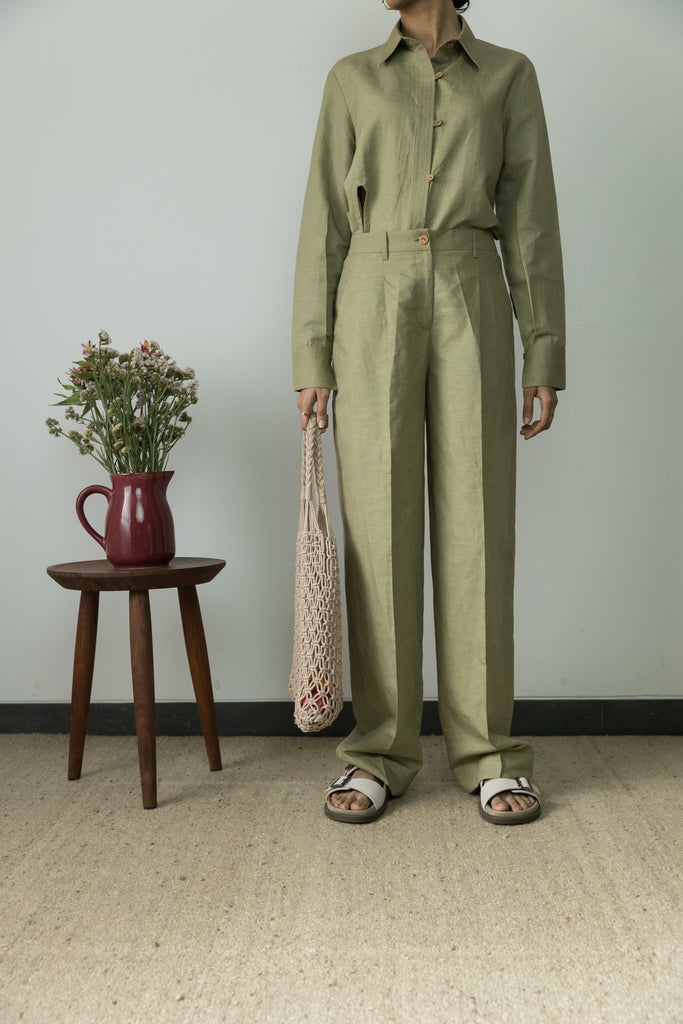 Green Casual Pants at Kamakhyaa by Anushé Pirani. This item is Birthday Collection, Casual Wear, Cotton, Cotton Hemp, For Him, Green, Handwoven, Hemp, Men Bottoms, Men Pants, Menswear, Relaxed Fit, Shibumi by Anushe Pirani, Solids