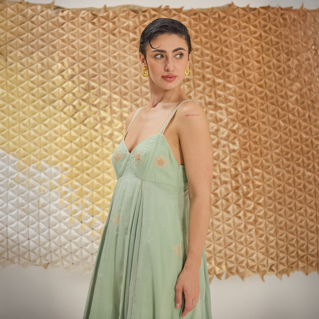 Green Clover at Kamakhyaa by The Loom Art. This item is Fluer De Code by The Loom Art, French Knots, Green, Handwoven Cotton Silk