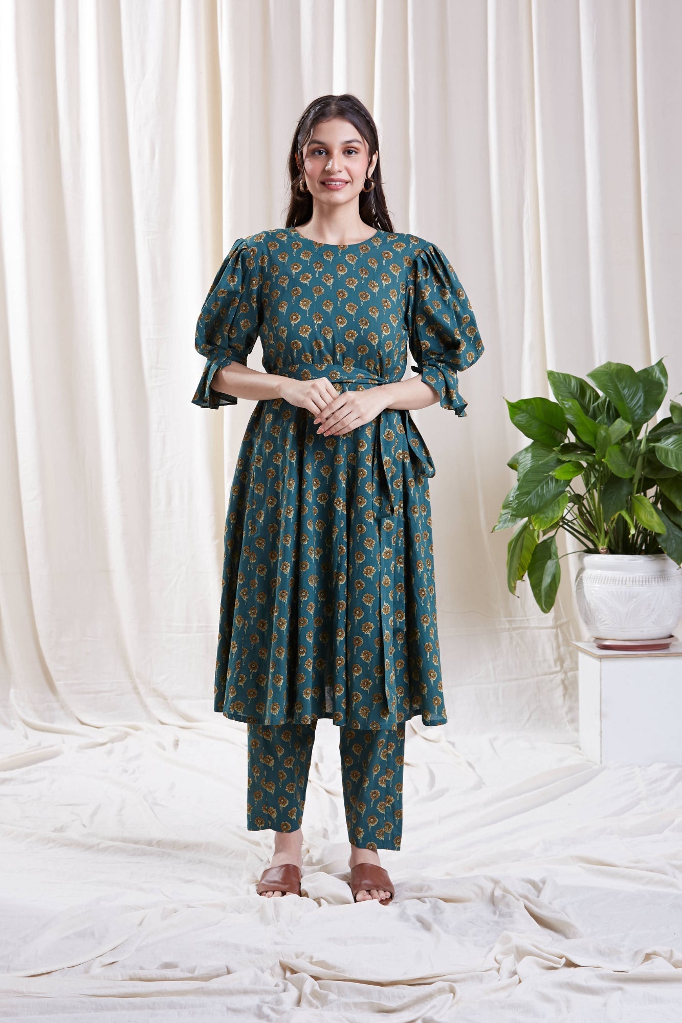 Green Kaftan Set with Puff Sleeves at Kamakhyaa by Hasttvam. This item is Cotton, Floral, Fusion Wear, Green, Handmade by Artisans, Natural dyes, Relaxed Fit, Respondible production and Vegan