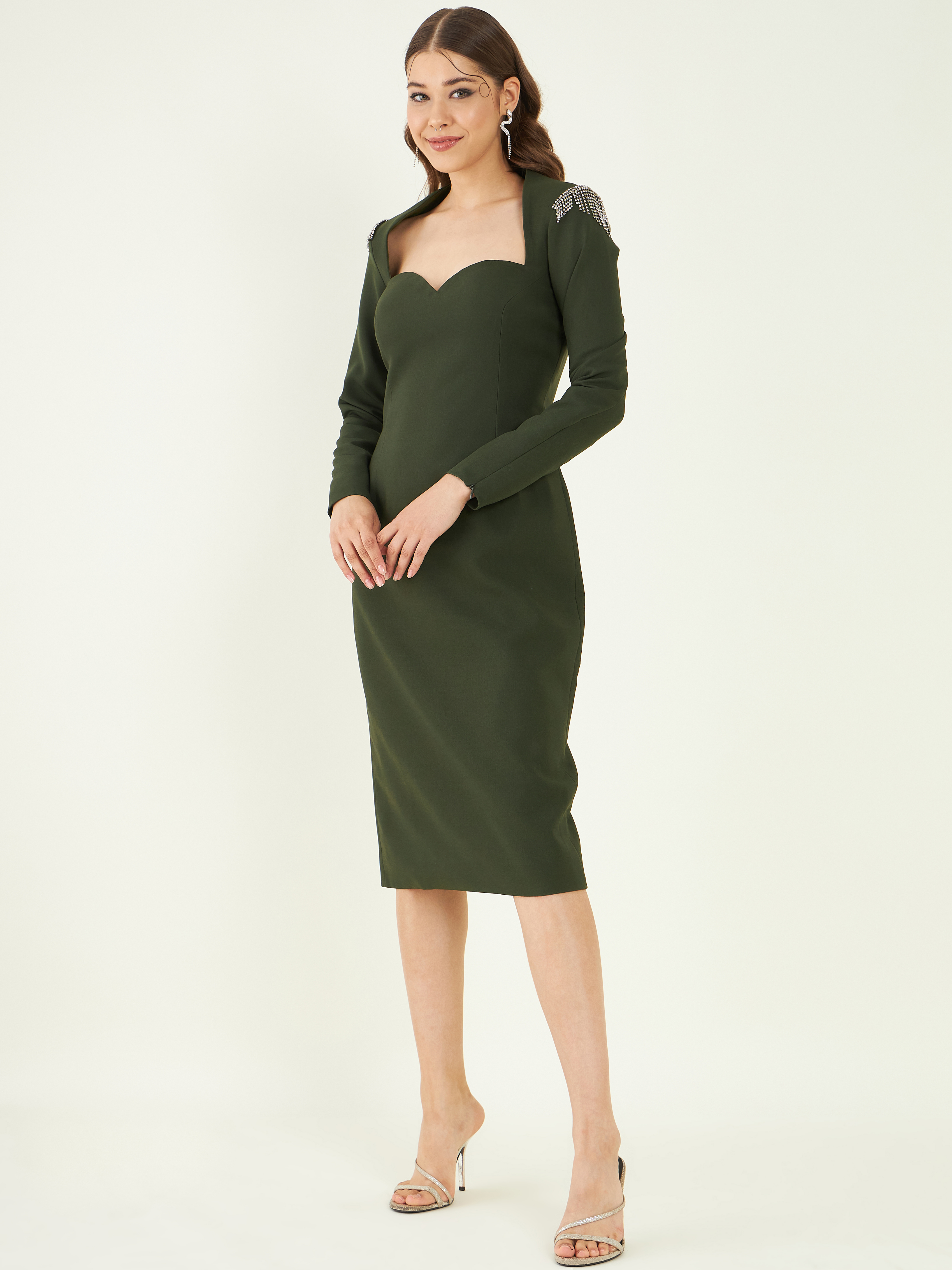 Green Regular Fit Crepe Dress at Kamakhyaa by Bohobi. This item is Fine Banana Crepe, Green, Midi Dresses, Office Wear, Regular Fit, Solids, Toxin free