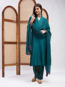 Green and Pink Organza Kurta Set with Dupatta at Kamakhyaa by RoohbyRidhimaa. This item is Casual Wear, Chanderi Silk, Cotton, Dupattas, Embroidered, Green, Kurta Set with Dupattas, Kurta Sets, Organza, Pearl, Regular Fit, Resham, Resham Embroidered, Silk Chanderi, Toxin free