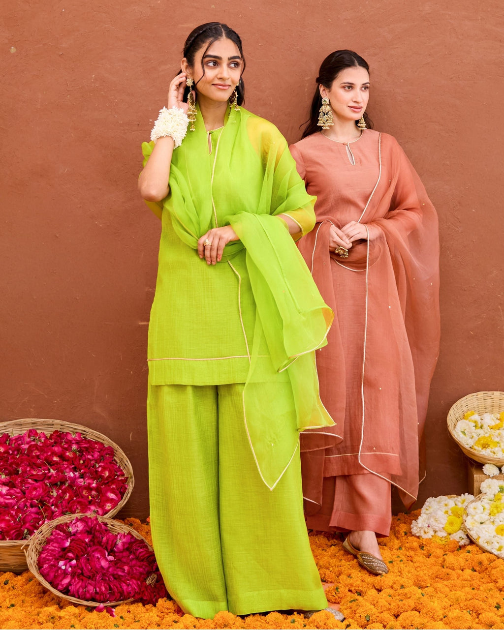 Harini Kurta Set at kamakhyaa.com by Taro. This item is Saundh by Taro, Under $50