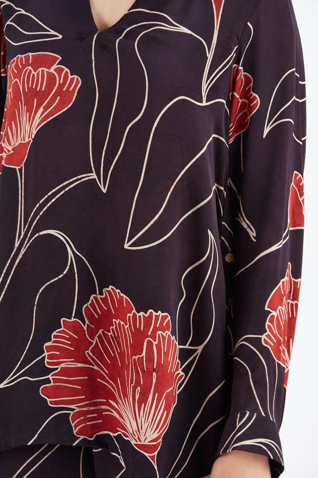 Inya Black Floral Printed Modal kurta set at Kamakhyaa by Hasttvam. This item is Black, Ete by Hasttvam, Floral Prints, Fusion Wear, Hand Printed, Modal, Womenswear