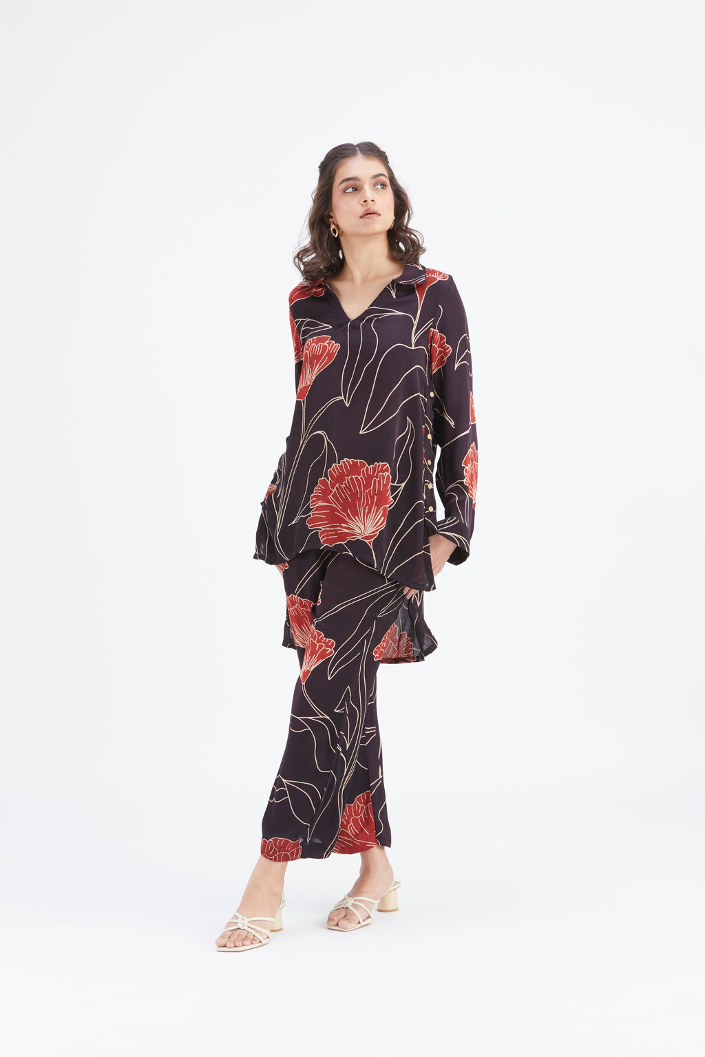 Inya Black Floral Printed Modal kurta set at Kamakhyaa by Hasttvam. This item is Black, Ete by Hasttvam, Floral Prints, Fusion Wear, Hand Printed, Modal, Womenswear