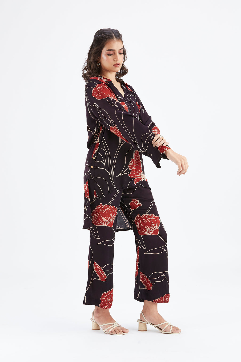 Inya Black Floral Printed Modal kurta set at Kamakhyaa by Hasttvam. This item is Black, Ete by Hasttvam, Floral Prints, Fusion Wear, Hand Printed, Modal, Womenswear