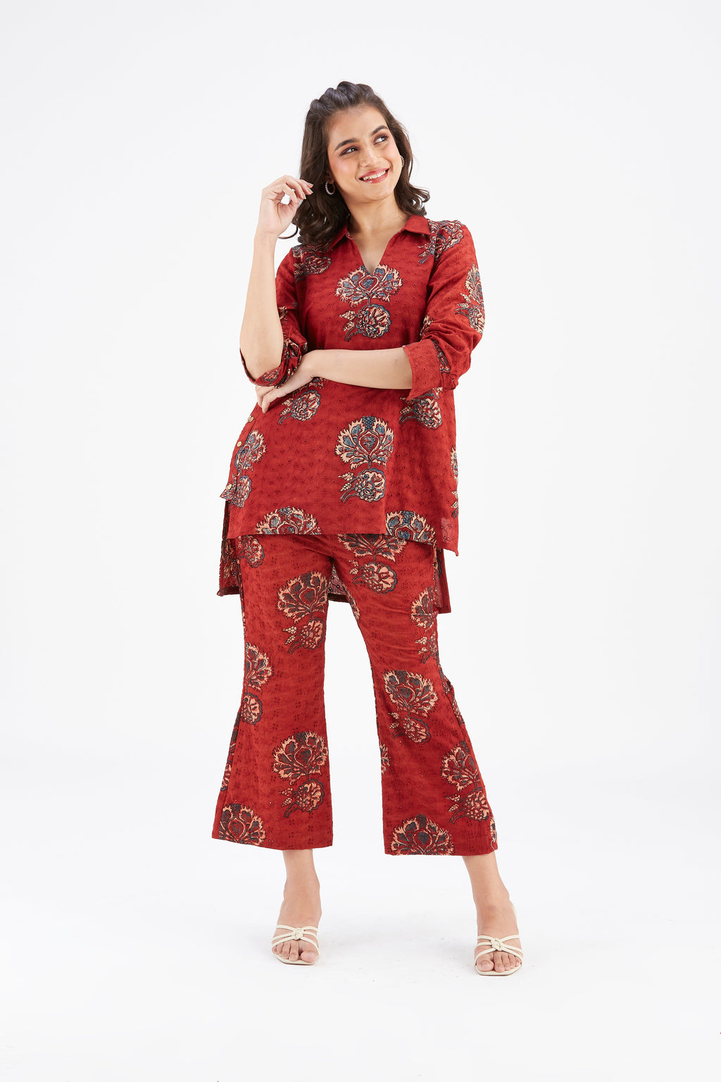 Inya Red Floral Printed Cotton kurta set at Kamakhyaa by Hasttvam. This item is Cotton, Ete by Hasttvam, Floral Prints, Fusion Wear, Hand Printed, Red, Womenswear