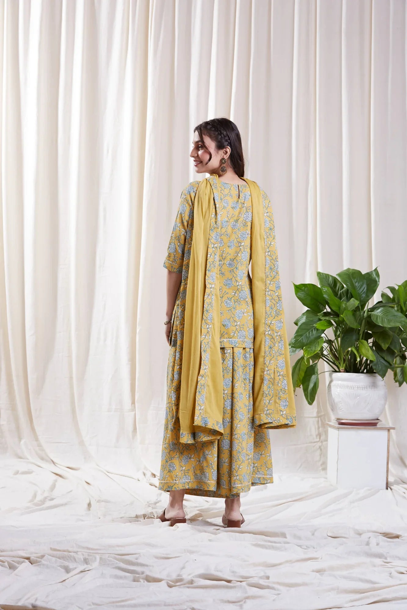 Jaipuri Prints Yellow Kurta Set at Kamakhyaa by Hasttvam. This item is Cotton, Festive Wear, Floral, Natural dyes, Relaxed Fit, Respondible production and Vegan, Yellow