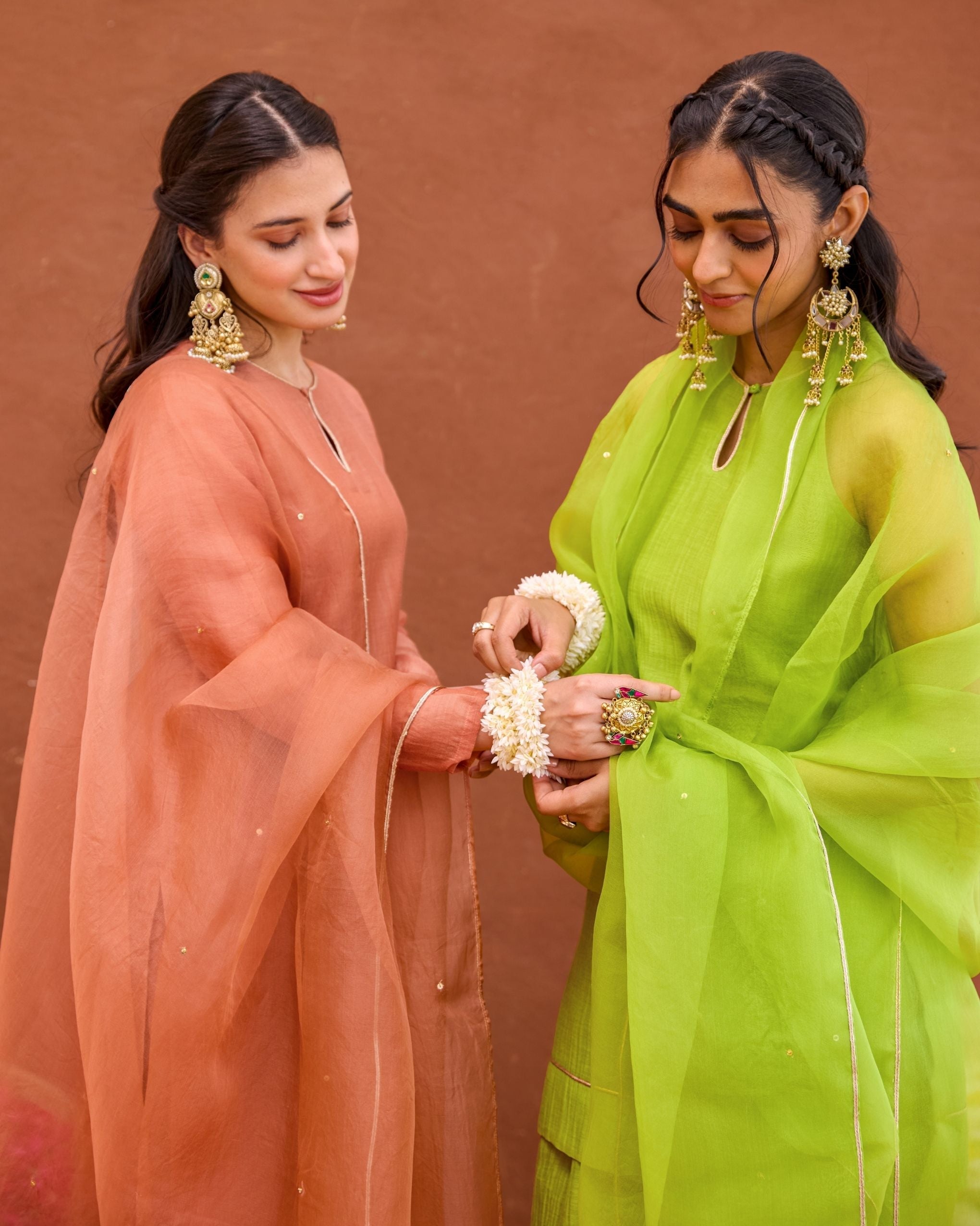 Kesar Kurta Set at kamakhyaa.com by Taro. This item is Saundh by Taro, Under $50